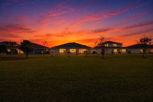 732 Hookline Circle, Loxahatchee, FL 33470