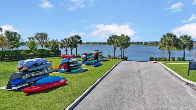 732 Hookline Circle, Loxahatchee, FL 33470