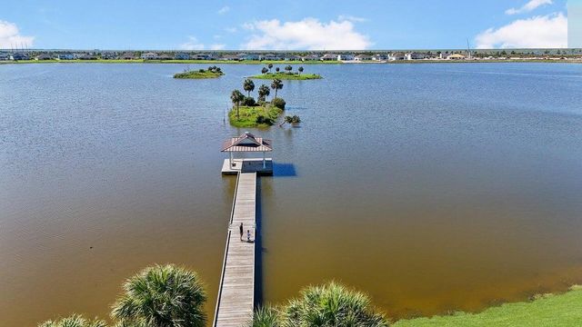 732 Hookline Circle, Loxahatchee, FL 33470