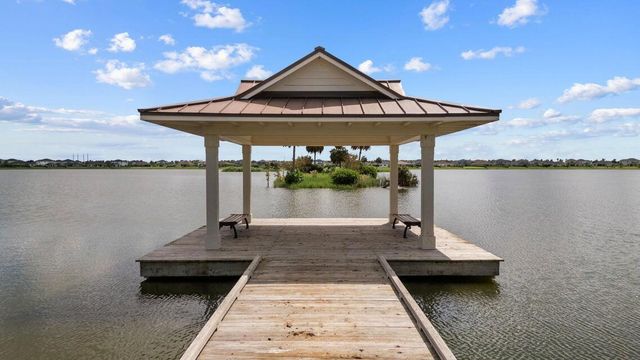 732 Hookline Circle, Loxahatchee, FL 33470