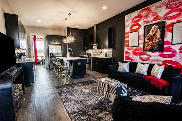 1411 Napoleon St, Nashville, TN 37207