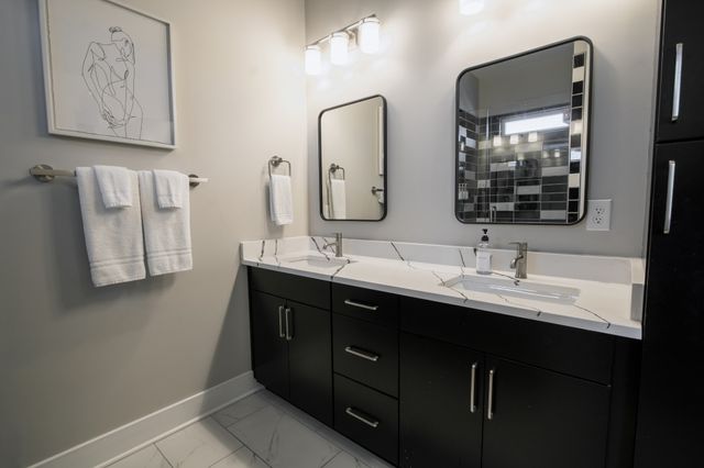 1411 Napoleon St, Nashville, TN 37207