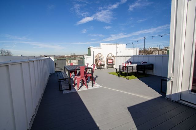1411 Napoleon St, Nashville, TN 37207