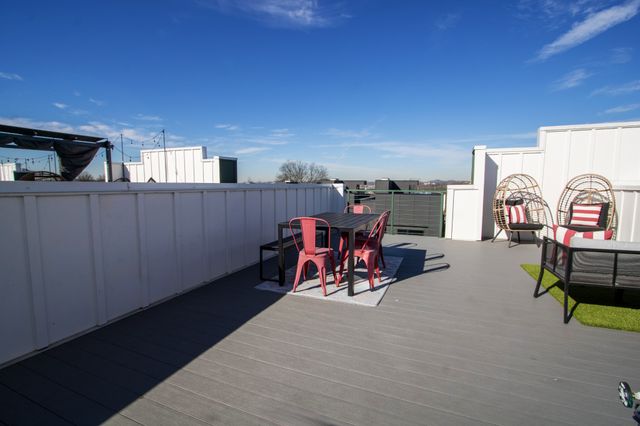 1411 Napoleon St, Nashville, TN 37207