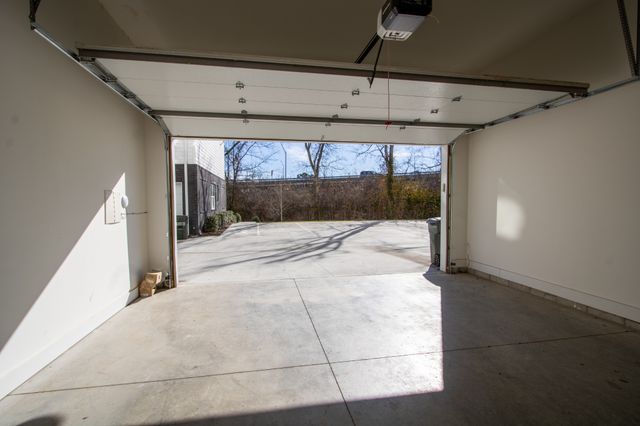 1411 Napoleon St, Nashville, TN 37207