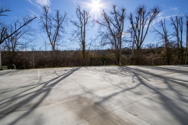 1411 Napoleon St, Nashville, TN 37207