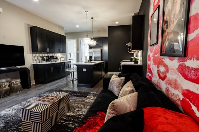 1411 Napoleon St, Nashville, TN 37207