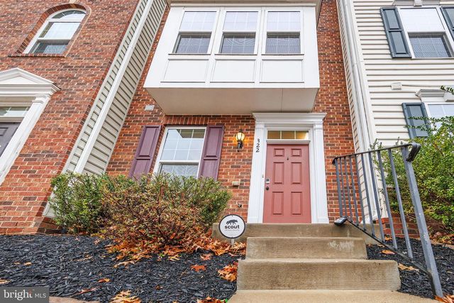 322 ROLLING VALLEY DR, Fredericksburg, VA 22405