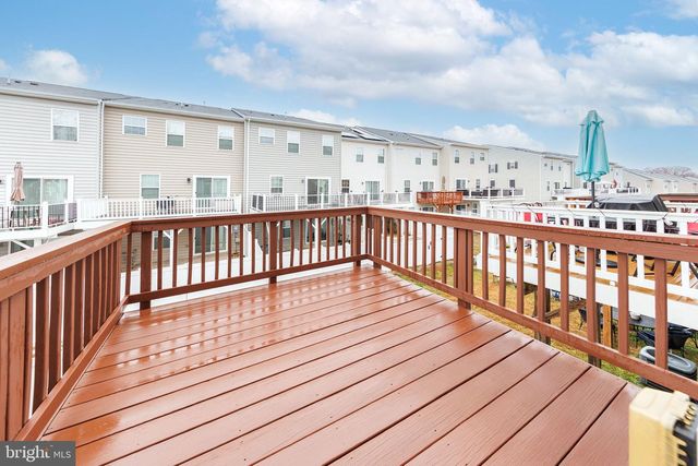 322 ROLLING VALLEY DR, Fredericksburg, VA 22405