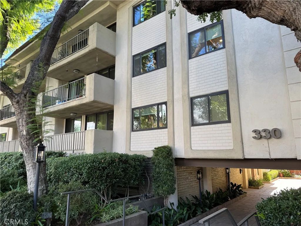 330 W California Boulevard 203, Pasadena, CA 91105