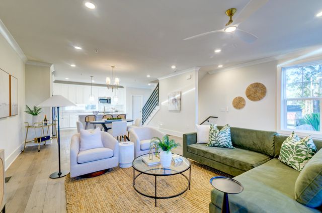 1150 Valdosta Street Unit 304, North Charleston, SC 29405