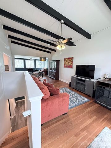 3743 Crosland Road, Winston Salem, NC 27106