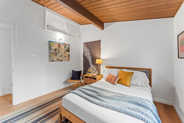 3266 3266 Knowland Ave, Oakland, CA 94619