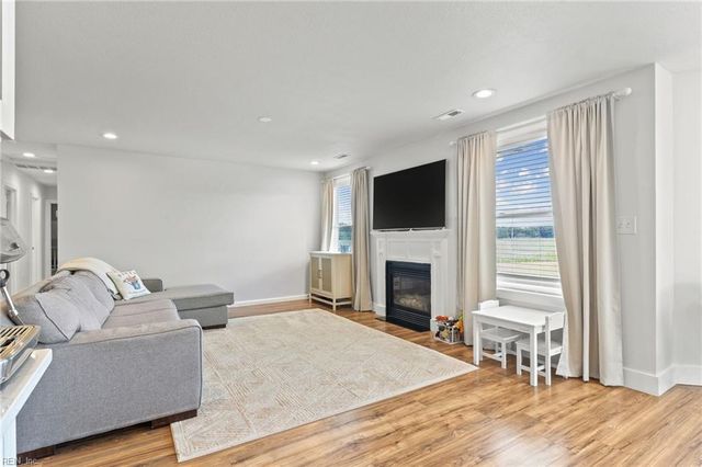 350 Princess Anne RD, Virginia Beach, VA 23457