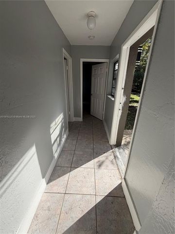 626 NW 10th Ter 3, Fort Lauderdale, FL 33311