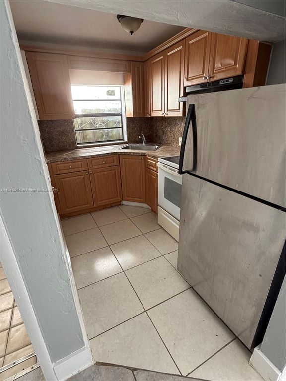 626 NW 10th Ter 3, Fort Lauderdale, FL 33311