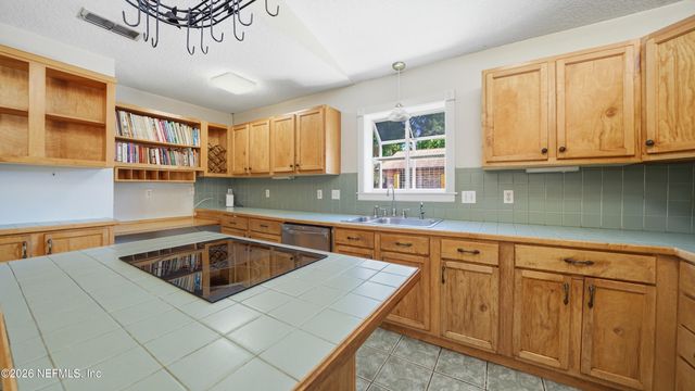 2216 BRENTFIELD Road, Jacksonville, FL 32225