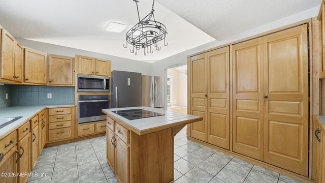 2216 BRENTFIELD Road, Jacksonville, FL 32225