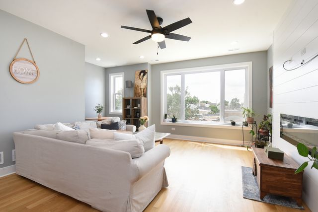 4942 W Belden Street 2, Chicago, IL 60639