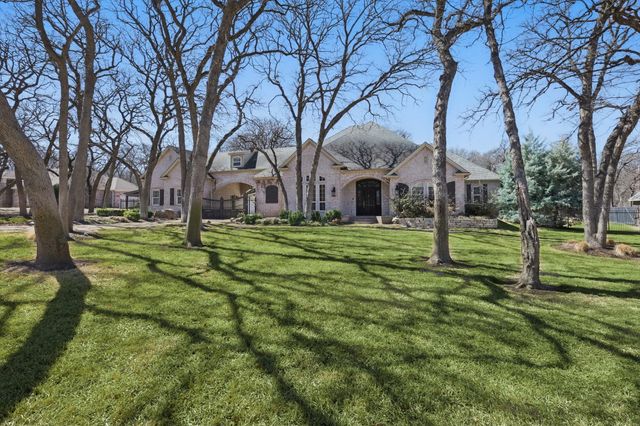 1014 Oak Tree Drive, Fort Worth, TX 76140