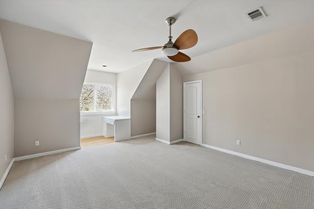 1014 Oak Tree Drive, Fort Worth, TX 76140