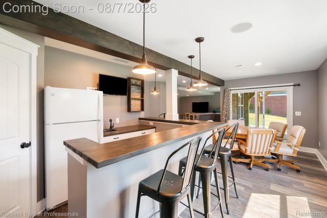 50477 Eisenhower Drive, Canton Charter Township, MI 48188