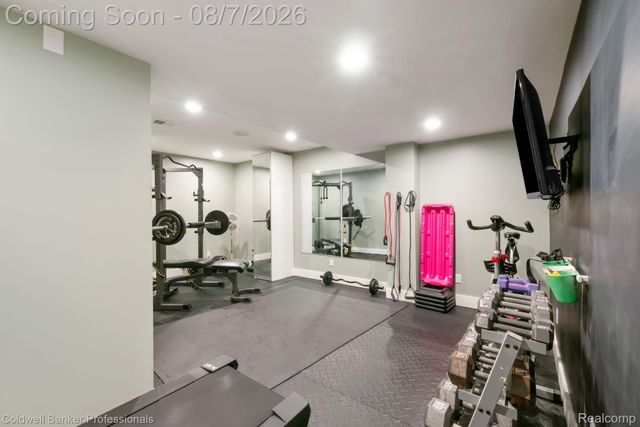 50477 Eisenhower Drive, Canton Charter Township, MI 48188
