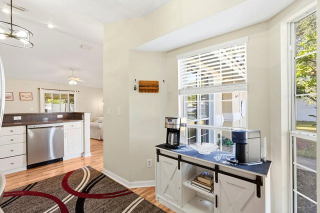 6 UNIONDALE PLACE, Palm Coast, FL 32164