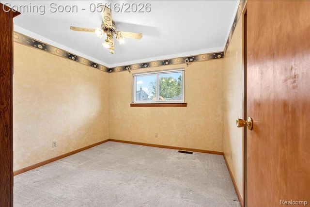 24435 Heritage Drive, Woodhaven, MI 48183