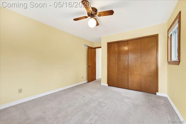 24435 Heritage Drive, Woodhaven, MI 48183
