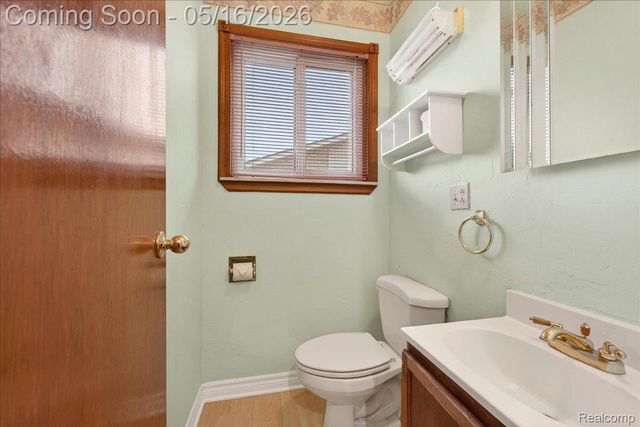 24435 Heritage Drive, Woodhaven, MI 48183