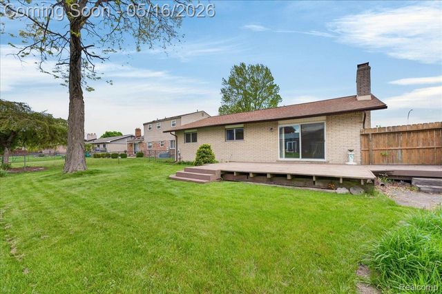 24435 Heritage Drive, Woodhaven, MI 48183