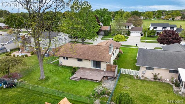 24435 Heritage Drive, Woodhaven, MI 48183