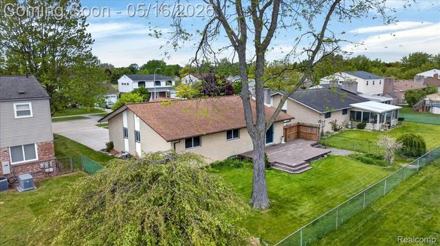 24435 Heritage Drive, Woodhaven, MI 48183
