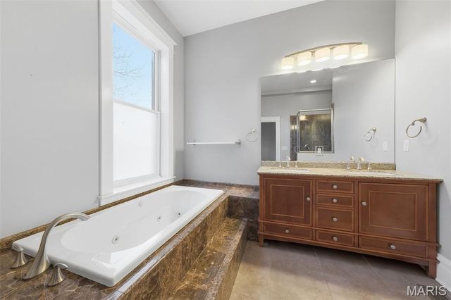 3940 Shaw Boulevard, St Louis, MO 63110