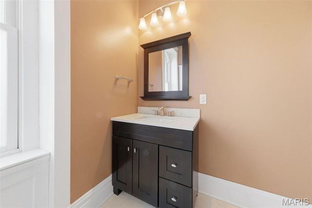 3940 Shaw Boulevard, St Louis, MO 63110