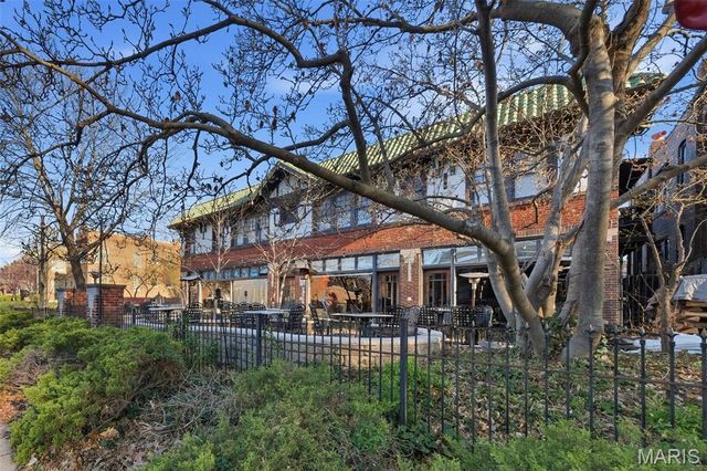 3940 Shaw Boulevard, St Louis, MO 63110