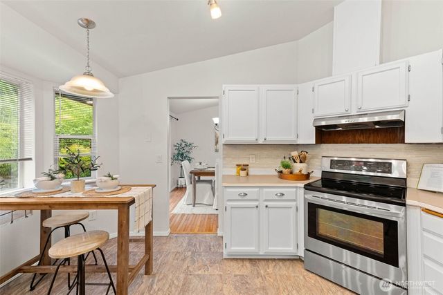 811 Union Avenue, Steilacoom, WA 98388