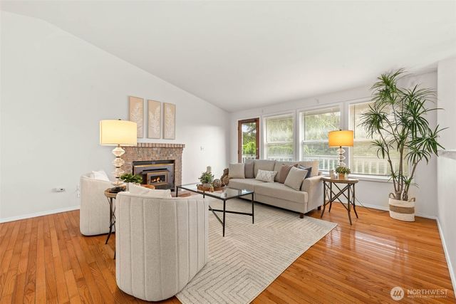 811 Union Avenue, Steilacoom, WA 98388