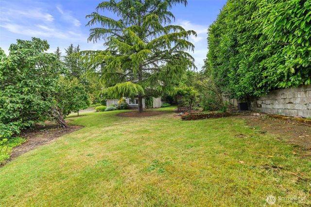 811 Union Avenue, Steilacoom, WA 98388