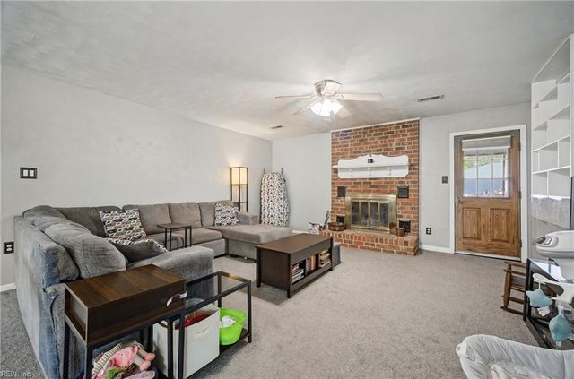 904 Levee CT, Chesapeake, VA 23323