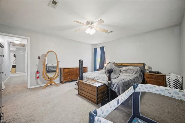 904 Levee CT, Chesapeake, VA 23323