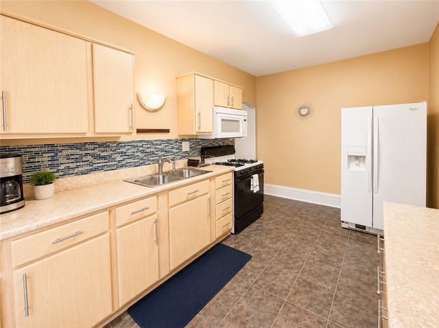 224 S Pacific Ave 1F, East Liberty, PA 15224