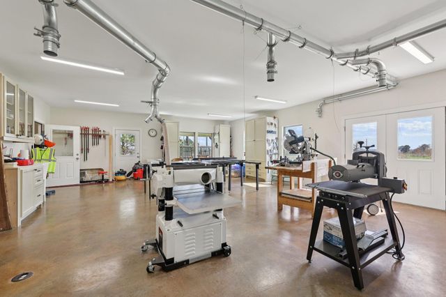 546 McAllister RD, Bastrop, TX 78602