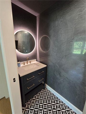 2820 Lullwater Drive, Gainesville, GA 30506