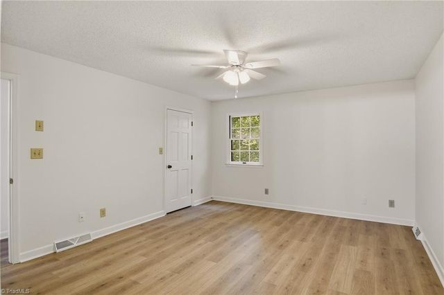 5958 Hauser Farm Road, Pfafftown, NC 27040