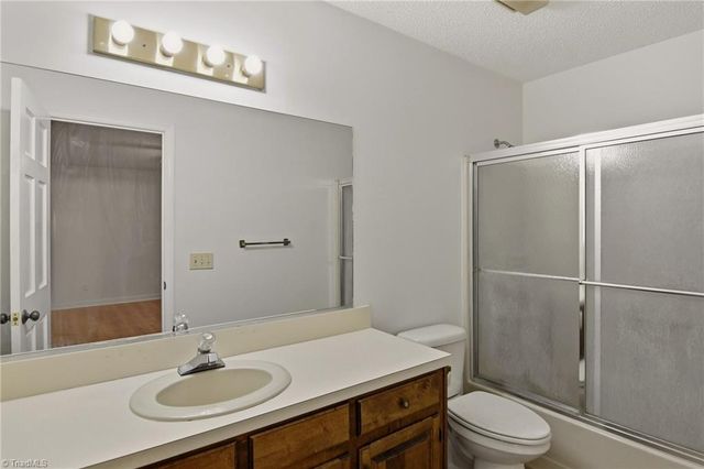 5958 Hauser Farm Road, Pfafftown, NC 27040