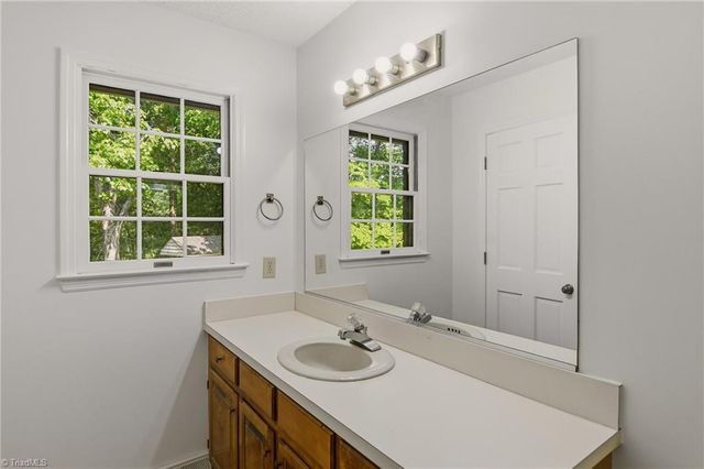 5958 Hauser Farm Road, Pfafftown, NC 27040