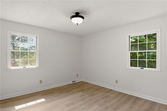 5958 Hauser Farm Road, Pfafftown, NC 27040