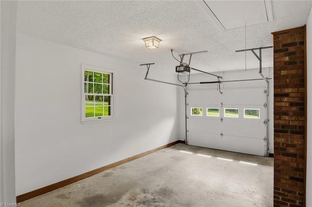 5958 Hauser Farm Road, Pfafftown, NC 27040